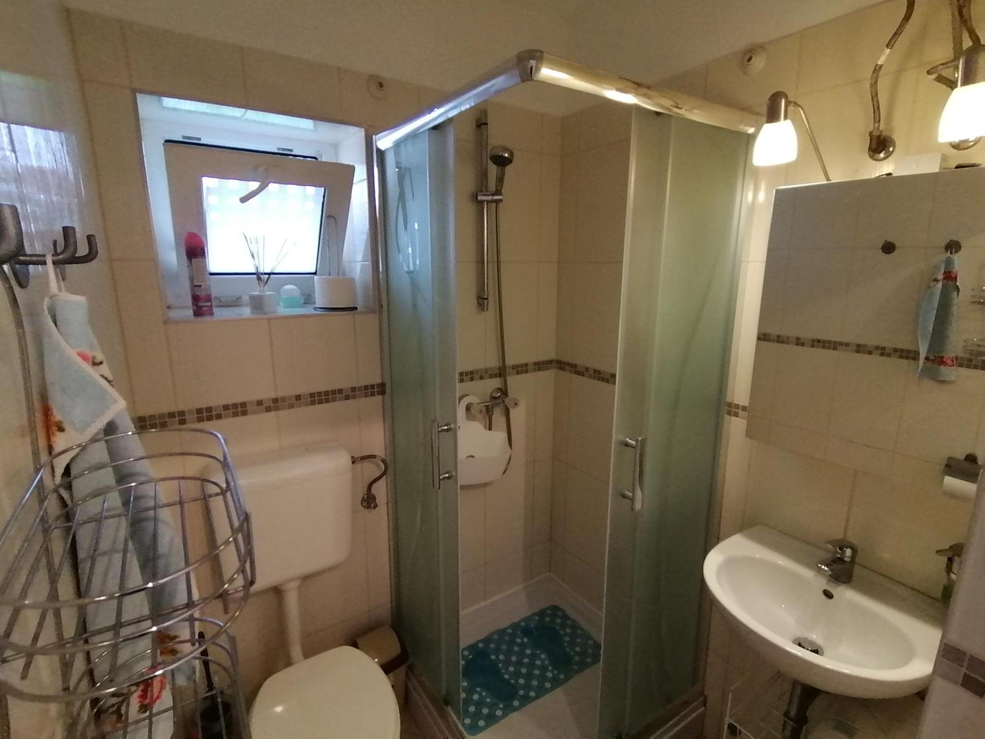 Anna Vendeghaz Apartment Кестели Екстериор снимка